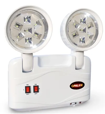 Luces de Emergencia y Detectores de Humo